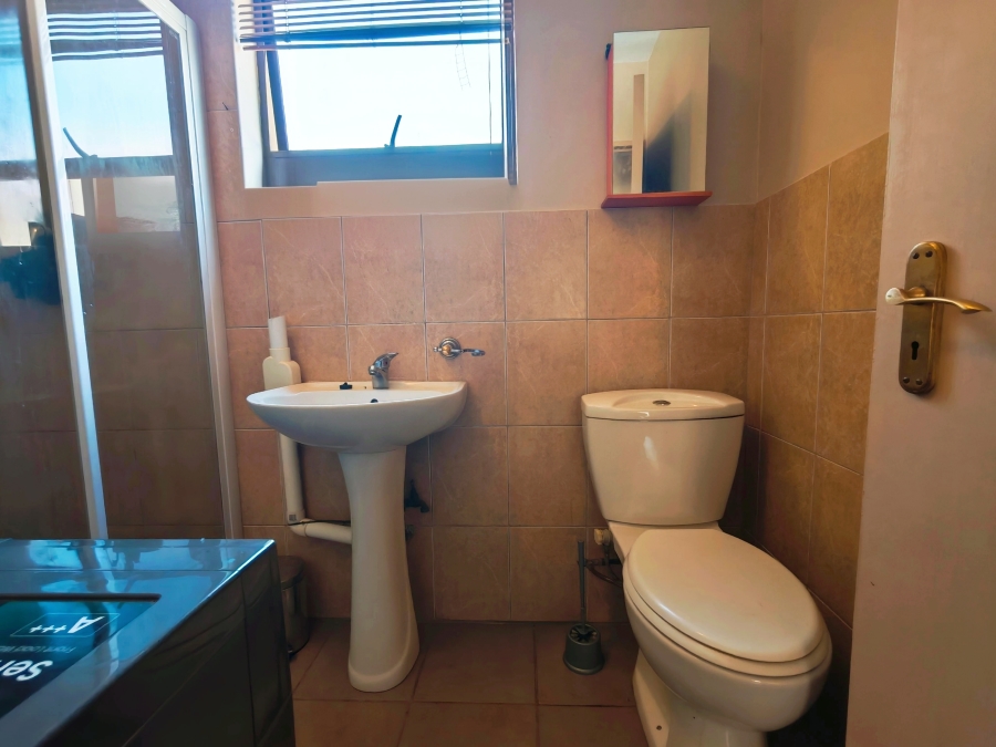 1 Bedroom Property for Sale in Potchefstroom North West